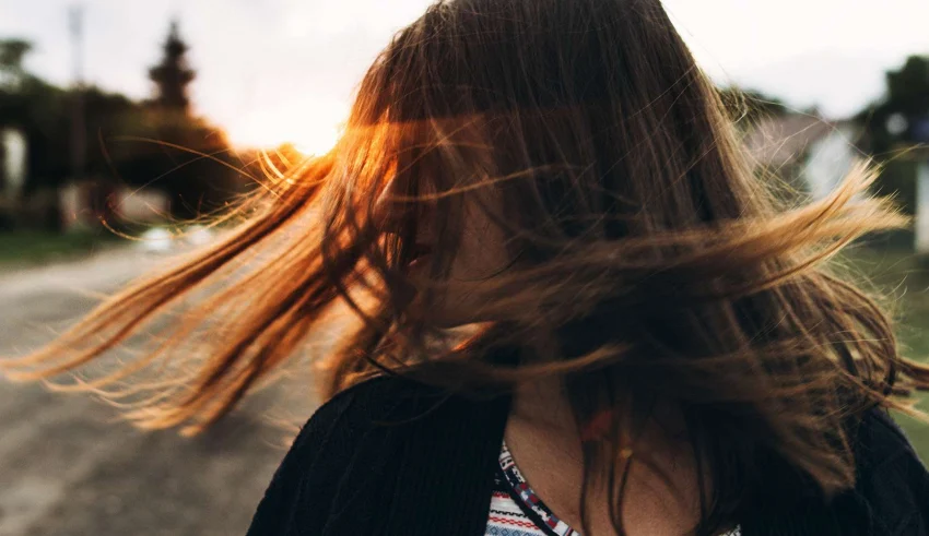 Dry Hair In Summer And How to Take Good Care Of It | The Dermo Lab