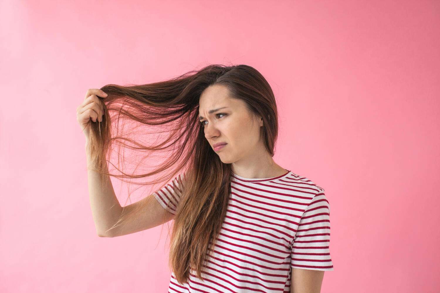 Brittle hair is a real issue, discover how to deal with it!