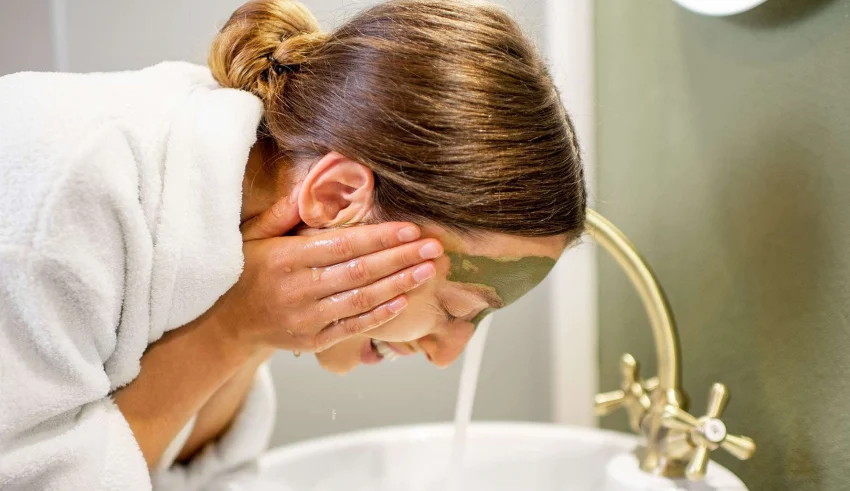 Washing Acne-Prone Skin: 3 Golden Rules to Abide By