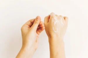 5 Tips to Fight Dry Skin During Winter