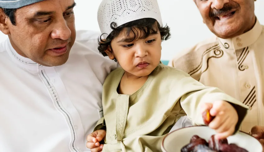 Want to Stay Healthy During Ramadan? Here are 7 Eating Habits for Those Who Fast, Then Feast