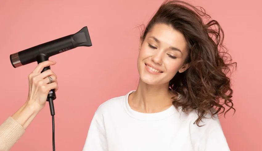 No More Bad Hair Days: Expert Tips on How to Moisturize Dry Hair