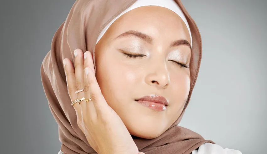 الجمال المشرق خلال الصيام: ١٠ خطوات لروتين العناية بالبشرة في رمضان
